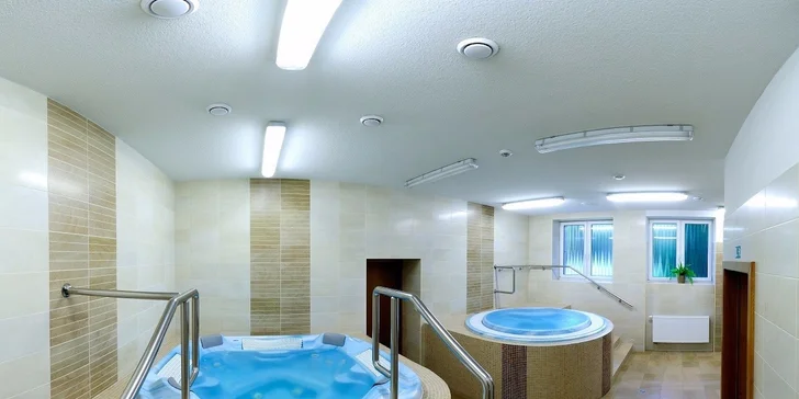 Aktívny zimný pobyt s wellness a masážou v Hoteli Skalka*** Rajecké Teplice a zľavami do kúpeľov Aphrodite