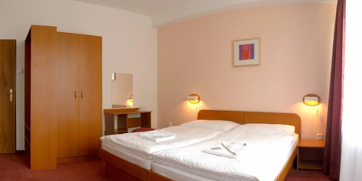 Letná dovolenka na seneckých jazerách pre s neobmedzeným wellnessom a polpenziou vo Wellness Hoteli Relax. Až 2 deti do 12 rokov ubytovanie ZADARMO