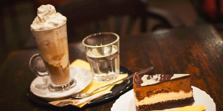 Káva a koláč pre dokonalú siestu v Kafe Scherz