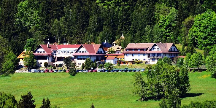 Pohodový pobyt v krásnej prírode u Svratky a s návštevou Rozprávkovej dedinky