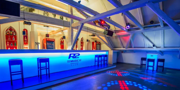 Miešané alkoholické drinky a voucher na konzumáciu v Music Club R2
