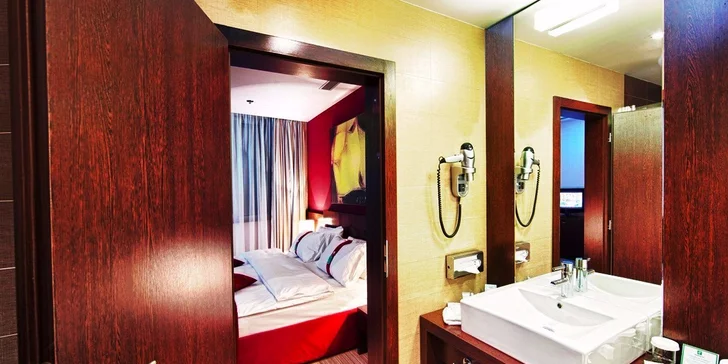 Letný wellness pobyt s trojchodovou večerou v hoteli HOLIDAY INN ŽILINA ****, dieťa do 15 rokov ubytovanie ZDARMA!