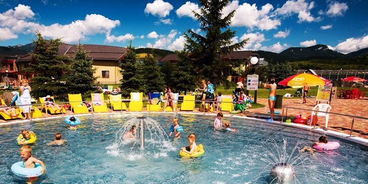 Dovolenka pri Bešeňovej v obľúbenom penzióne Motýľ*** s vyhrievaným bazénom, wellness, aktivitami a zvýhodnením pre dieťa do 12 rokov!