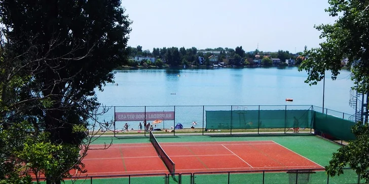 Dovolenka na slnečných jazerách pre dvoch s polpenziou a vstupom do AQUAPARK SENEC. Dieťa do 12 rokov za zvýhodnených podmienok!