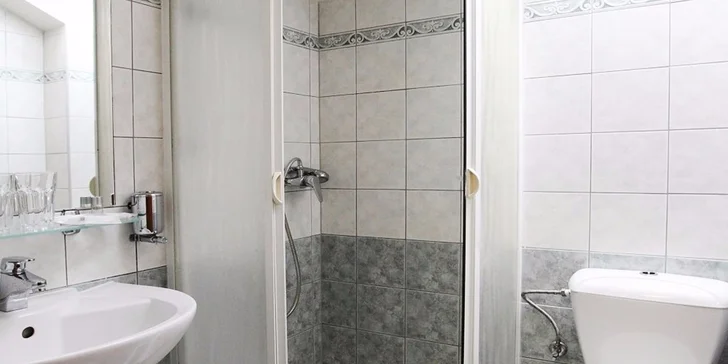 Dovolenka na slnečných jazerách pre dvoch s polpenziou a vstupom do AQUAPARK SENEC. Dieťa do 12 rokov za zvýhodnených podmienok!