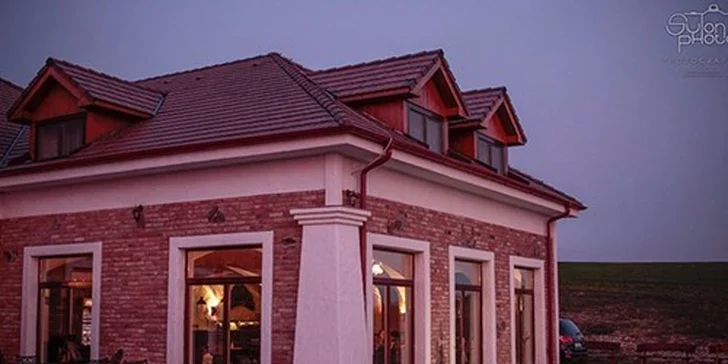 Romantický pobyt pre milovníkov jedla a vína na juhoslovenskom vidieku