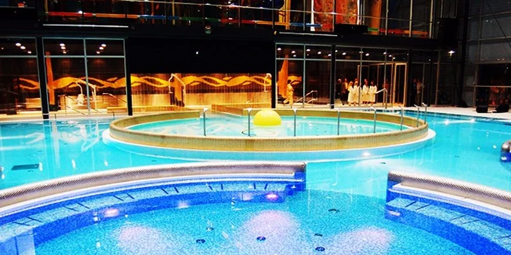Výhodná príležitosť oddýchnuť si vo Vysokých Tatrách: Pobyt pre dvoch s polpenziou, privátnym wellness a zľavami do aquacentier.
