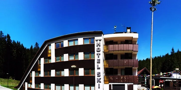 Hotel SKI - Fantastický pobyt v Demänovskej doline pod Chopkom, dieťa do 12 rokov zadarmo!