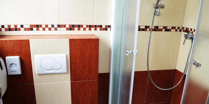 Wellness pobyt pri Bojniciach v Relax centre Aqua Vital s neobmezeným vstupom do bazénu, sauny a vírivky