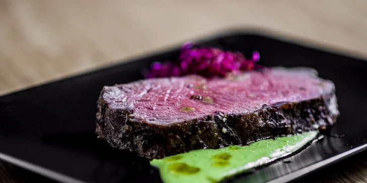 Pobyt pre 2 osoby s wellness a výbornou kuchyňou v modernom Penzióne Čmelák
