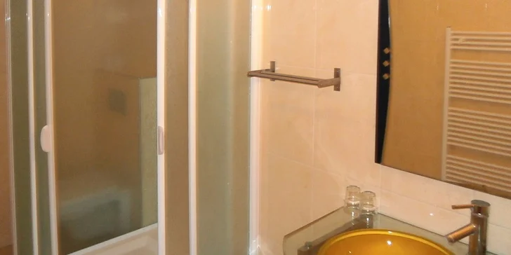 Letný 4-dňový relaxačný pobyt so šiestimi wellness procedúrami alebo 3-dňový pobyt v penzióne Hellene v Piešťanoch