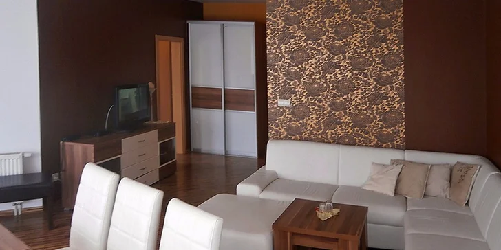 Letný 4-dňový relaxačný pobyt so šiestimi wellness procedúrami alebo 3-dňový pobyt v penzióne Hellene v Piešťanoch