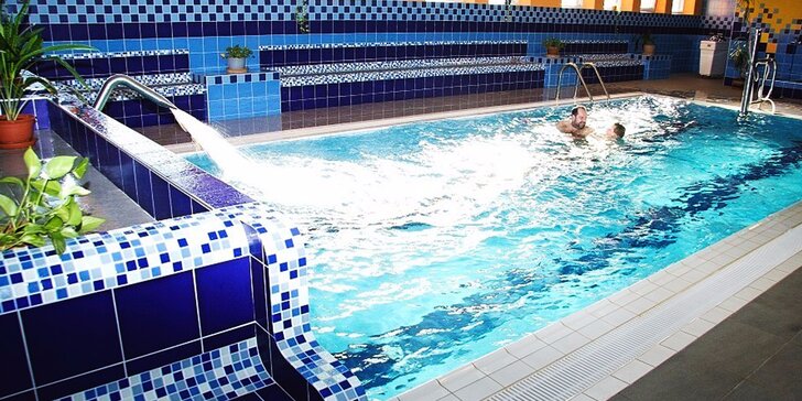 Relax v Rožnovských kúpeľoch: Skvelé jedlo, bazén a zážitková SPA starostlivosť pre 2 osoby