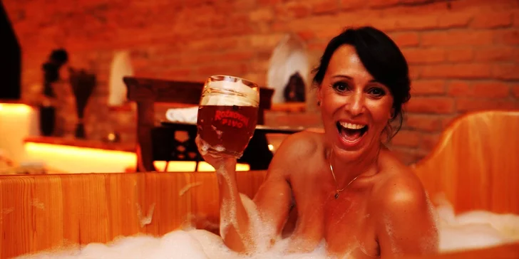Relax v Rožnovských kúpeľoch: Skvelé jedlo, bazén a zážitková SPA starostlivosť pre 2 osoby