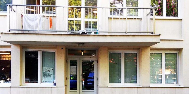 Vyberte si zo štyroch luxusných pleťových ošetrení a omladnite v Kozmetickom salóne Bellezza! Na výber ultrazvukové alebo hĺbkové čistenie pleti!