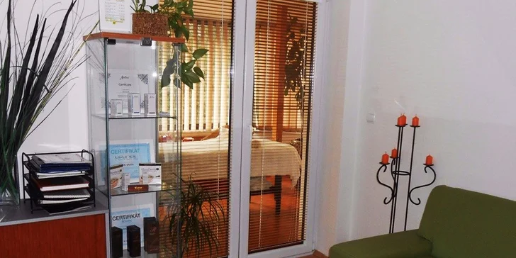 Farbenie a úprava obočia a mihalníc, hĺbkové čistenie alebo mezoterapia