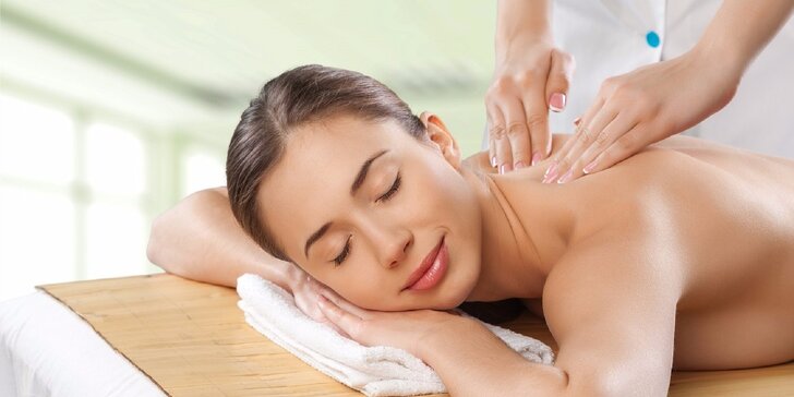 Anticelulitídna masáž so škoricovým zábalom alebo klasická masáž chrbta