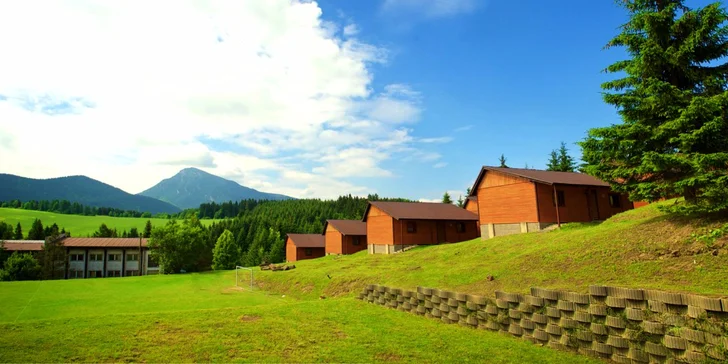 Aktívna rodinná dovolenka so špičkovým wellness pre 6 osôb v rezorte Wellness Hotela Orava*** so športoviskami, wellness a polpenziou