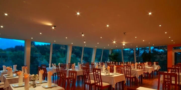 Aktívna rodinná dovolenka so špičkovým wellness pre 6 osôb v rezorte Wellness Hotela Orava*** so športoviskami, wellness a polpenziou