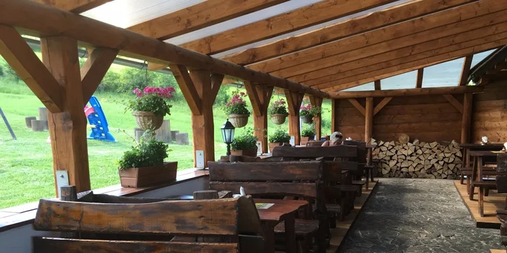 Zažite pravú liptovskú atmosféru v originálnej zrubovej kolibe Likava