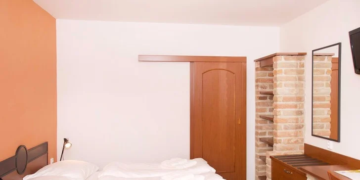 Oddychový pobyt na južnej Morave s polpenziou, vínom a vstupom do wellness