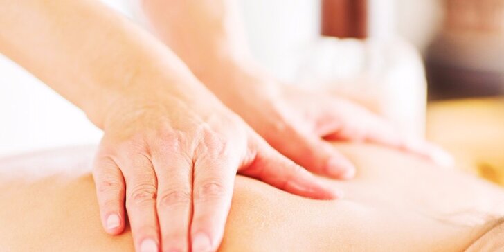 Relaxačná masáž chrbta a šije s BIO olejčekom alebo relaxačná masáž chodidiel