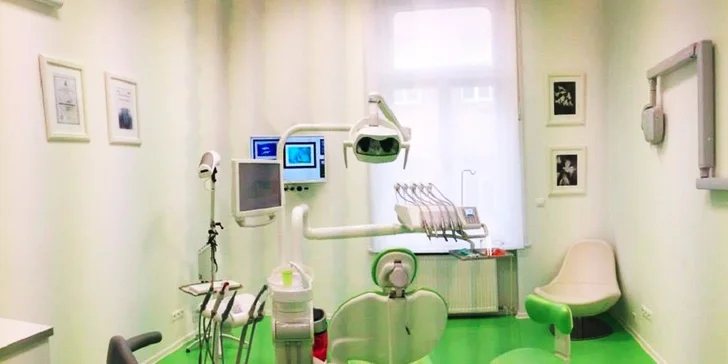 Dentálna hygiena a bielenie zubov lampou Zoom! Ako darček medzizubná kefka! Využitie až na 4 pobočkách v Bratislave a okolí