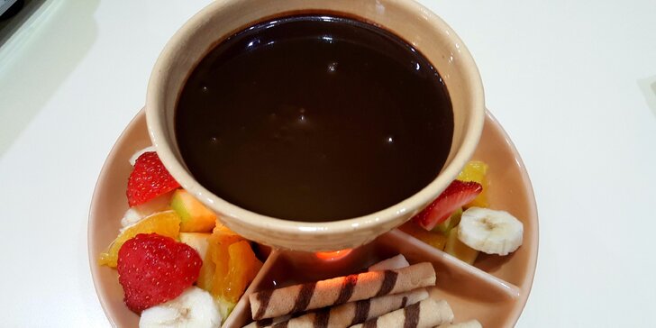 Fondue pre maškrtné jazýčky: vykúpte ovocie a sušienky v čokoláde!