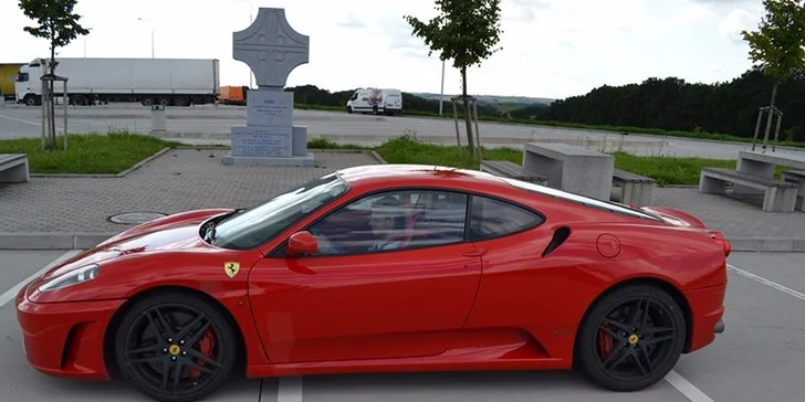Nezabudnuteľná jazda na LAMBORGHINI alebo FERRARI!