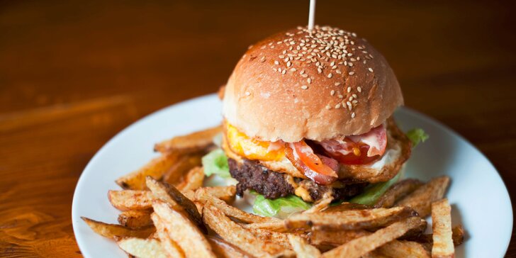 Najchutnejšie burgre v Starom Meste - na výber päť druhov, aj 800g mega burger!