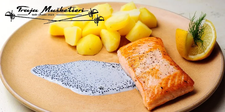 Steak z tuniaka na listovom šaláte alebo grilovaný losos s kaviárovou omáčkou