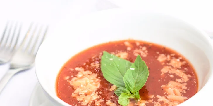 Vyskladaj si 3-chodové menu pre 2 osoby s vínom podľa vlastného výberu