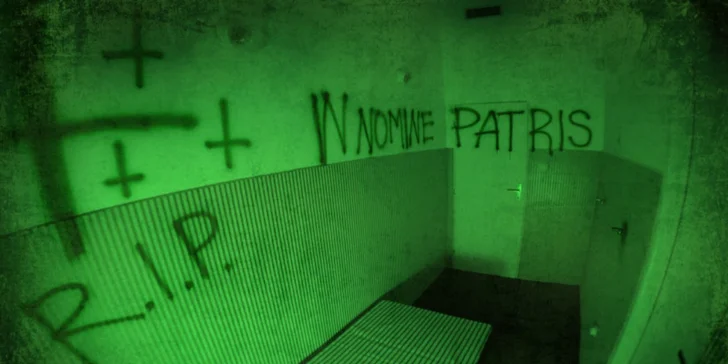 Prežite peklo, prejdite viac než tuctom temných miestností a dostaňte sa z tajuplného hotela!