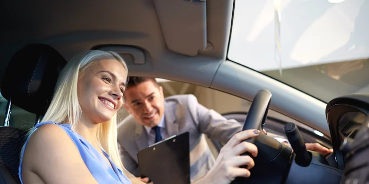 Prenájom ekologického elektromobilu Volkswagen E-Up až na týždeň!