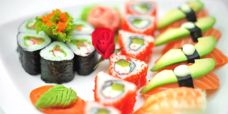 Sushi menu v Sushi bare Sunshine v Auparku