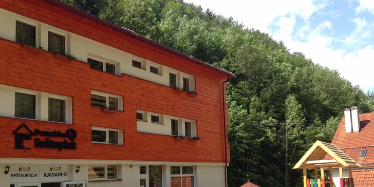 Jar pod Donovalmi v tichom prostredí pri prameňoch liečivej minerálnej vody v Korytnici