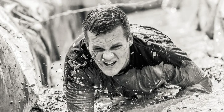 Štartovné Rugged Race Extreme - prekážkový beh s 15+ prekážkami (7 km)