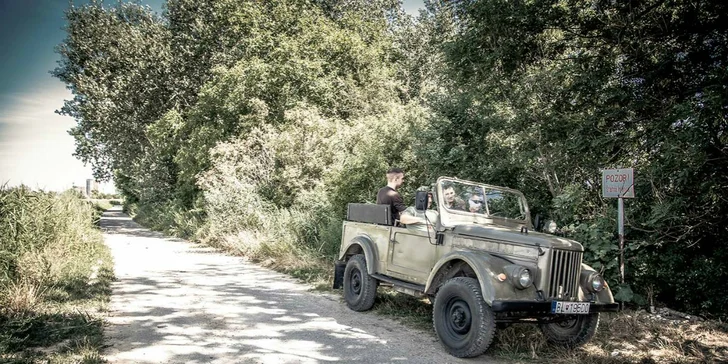 Prehliadka hranice a bunkrov z korby veteránu