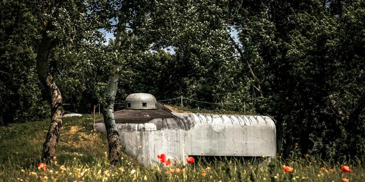 Prehliadka hranice a bunkrov z korby veteránu