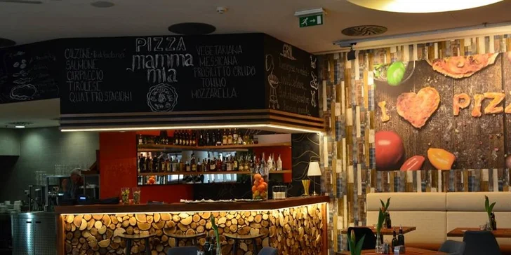 Skvelá XL pizza pre dvoch v Pizza & Restaurant Mamma Mia v Auparku