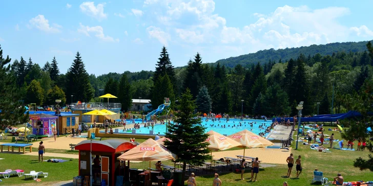 Aquaruthenia Svidník. Umelé vlny, 9 bazénov, tobogány. Perfektná rodinná zábava!