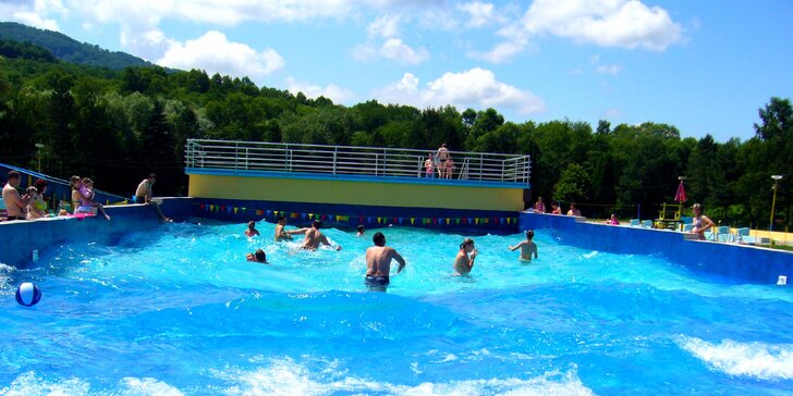 Aquaruthenia Svidník. Umelé vlny, 9 bazénov, tobogány. Perfektná rodinná zábava!