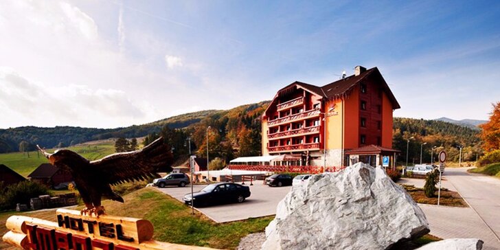 Aktívny jesenný relax vo Wellness Hoteli Impozant**** s každodenným wellness v srdci Valčianskej doliny