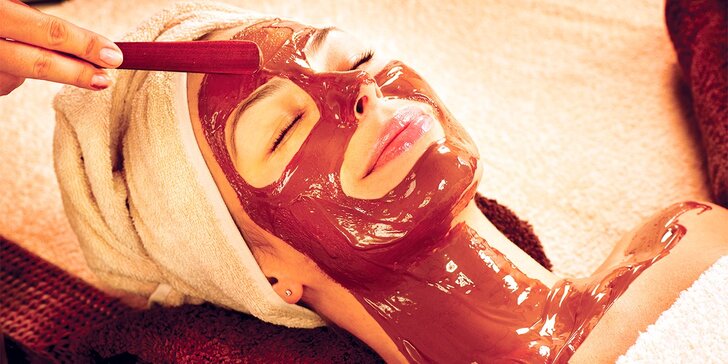 Čokoládové ošetrenie pleti, masáž tváre a krku kokosovým olejom a zlatá pleťová maska alebo čistenie + ozonizér
