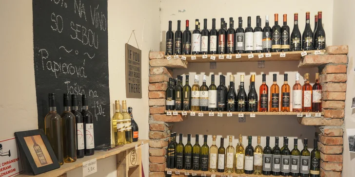 Karafa šumivého vína alebo burčiaku s bruschettou či syrová doštička - aj pre celiatikov!