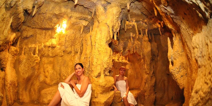 Letná dovolenka na seneckých jazerách s wellnessom vo Wellness Hoteli Relax