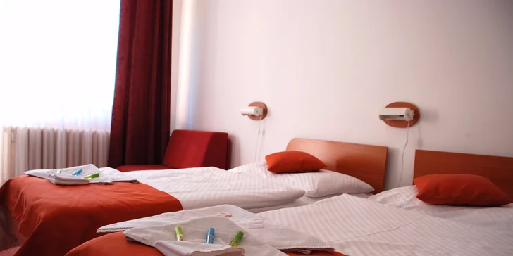 Letná dovolenka na seneckých jazerách s wellnessom vo Wellness Hoteli Relax