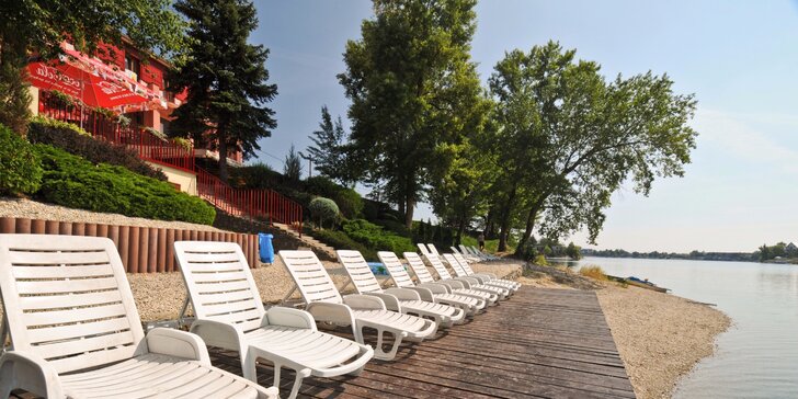 Letná dovolenka na seneckých jazerách pre s neobmedzeným wellnessom a polpenziou vo Wellness Hoteli Relax. Až 2 deti do 12 rokov ubytovanie ZADARMO
