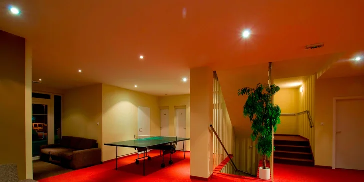 Letná dovolenka na seneckých jazerách s wellnessom vo Wellness Hoteli Relax