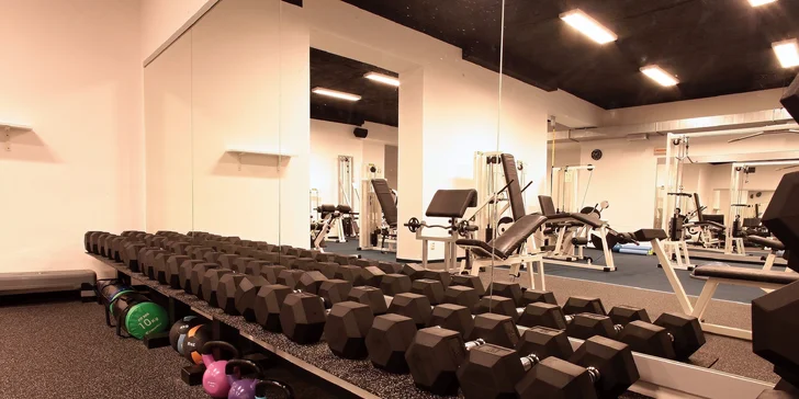 Zacvičte si vo V-fitness! Vstupný tréning aj s trénerom alebo mesačná permanentka